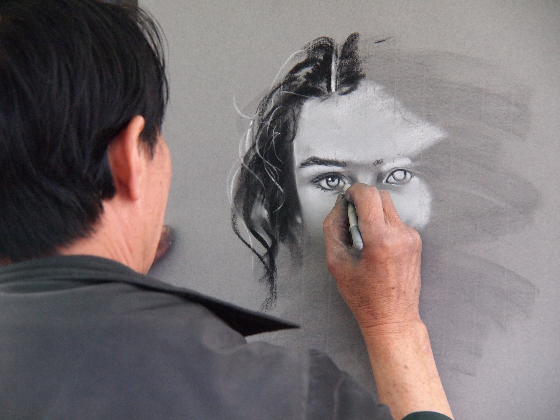 Drawing out the visual richness of our memories