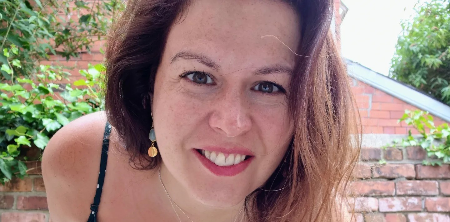 Laura Miller available for freelance commissions