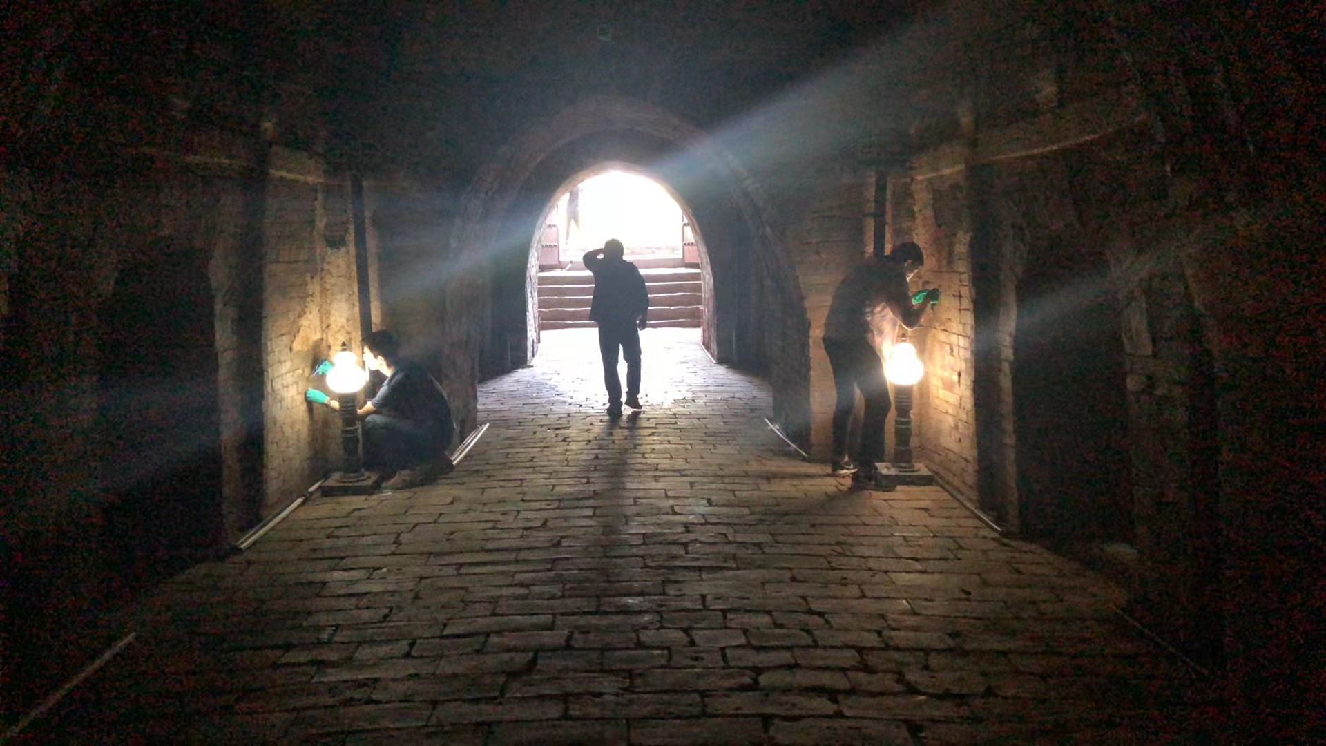 Innovative strategy for the conservation of a millennial mausoleum from biodeterioration through artificial light management