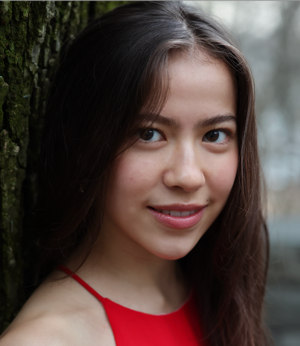 Go to the profile of Ava Blum