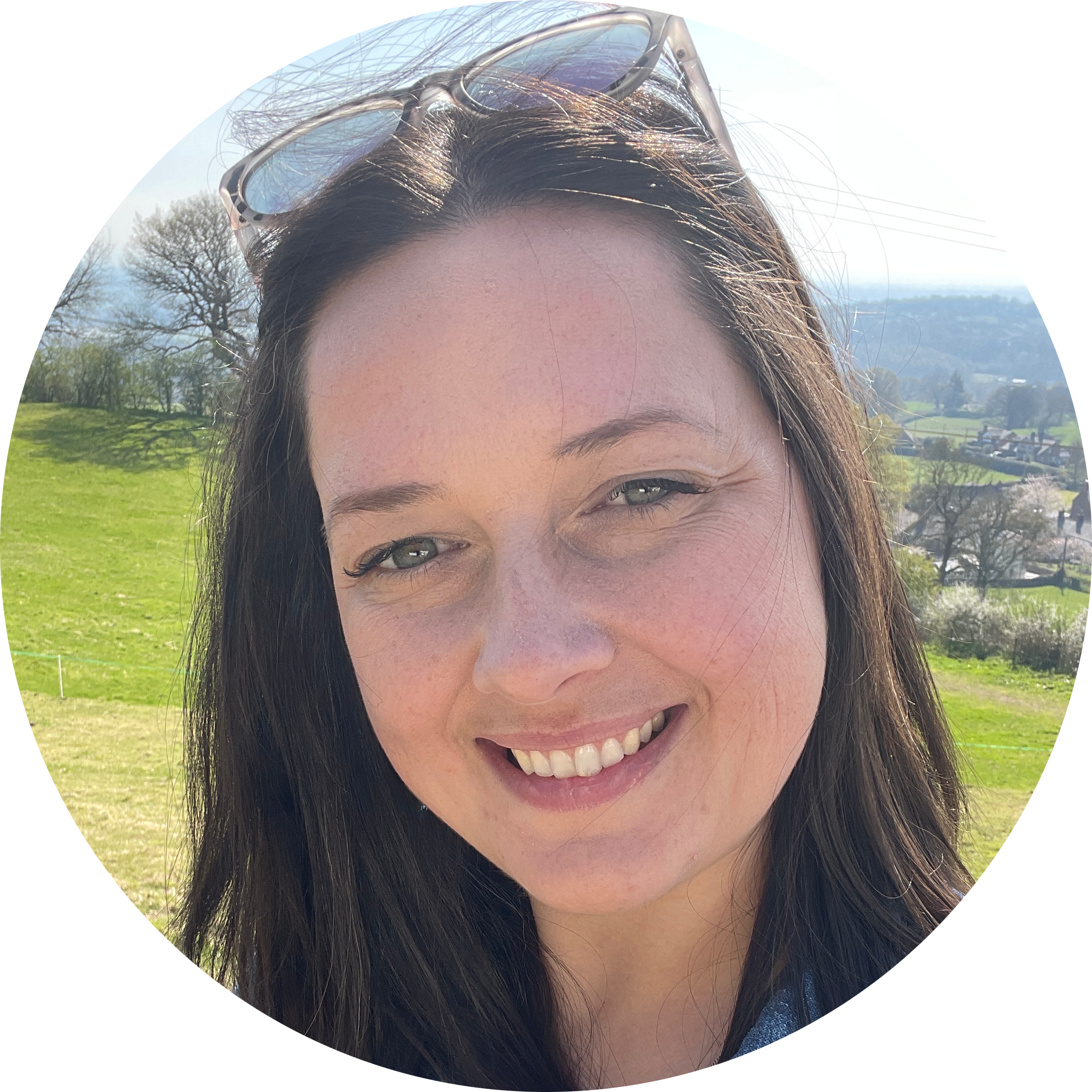 Go to the profile of Hannah Vineer