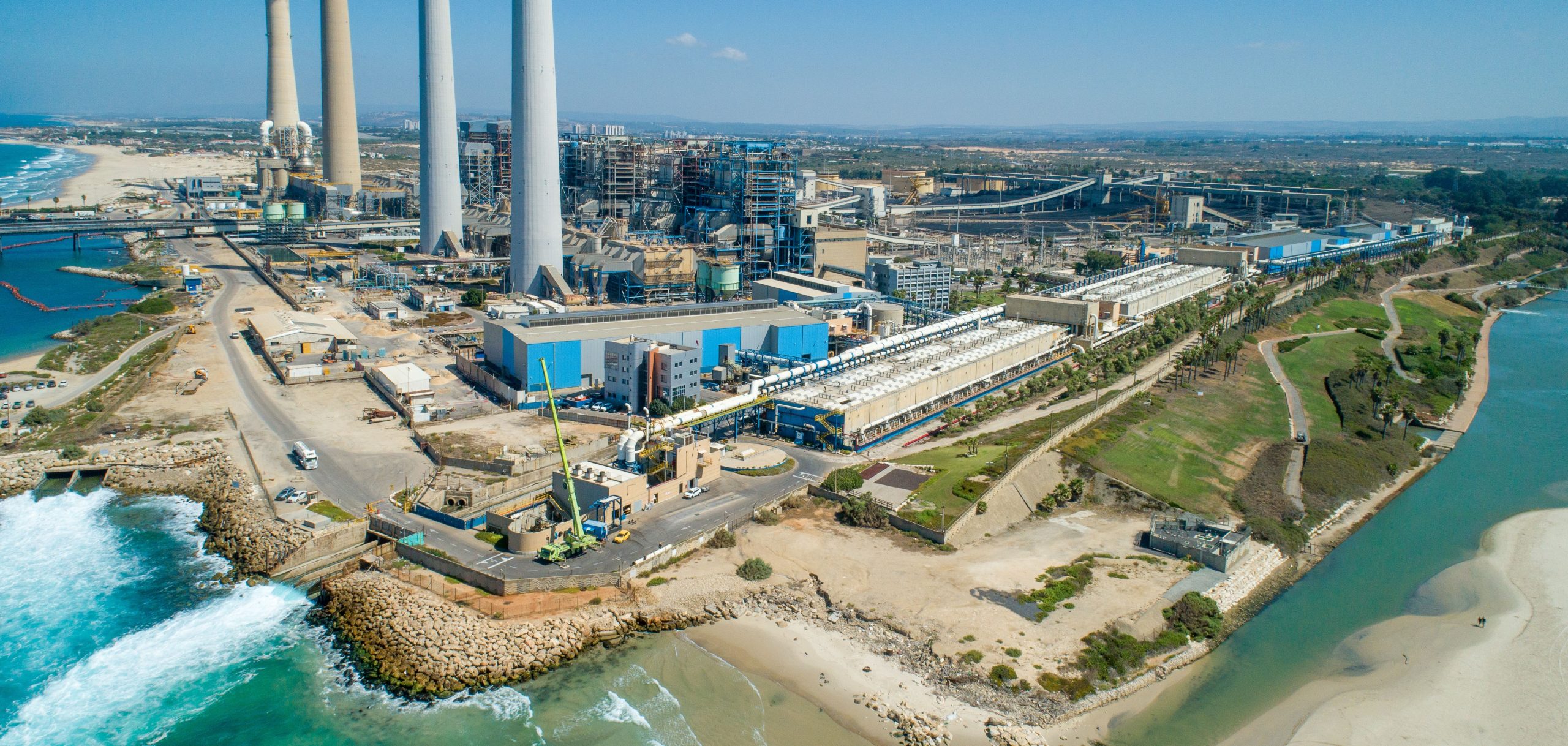 The Impact of Electricity Load Shedding Programs in a Desalination-Based Water Sector