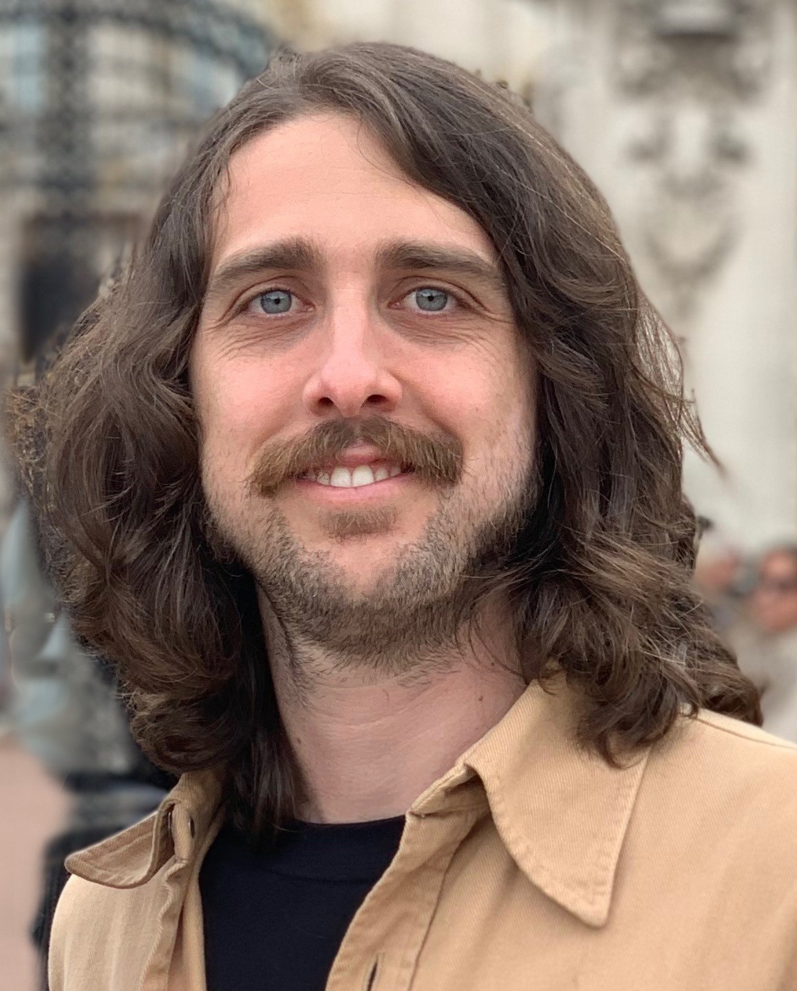 Go to the profile of Robert Parker