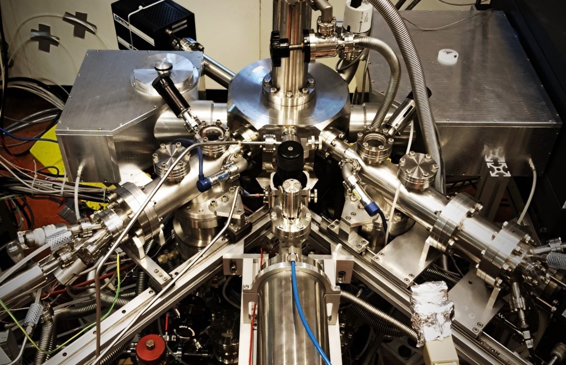 The sticky road to creating interstellar methane ice