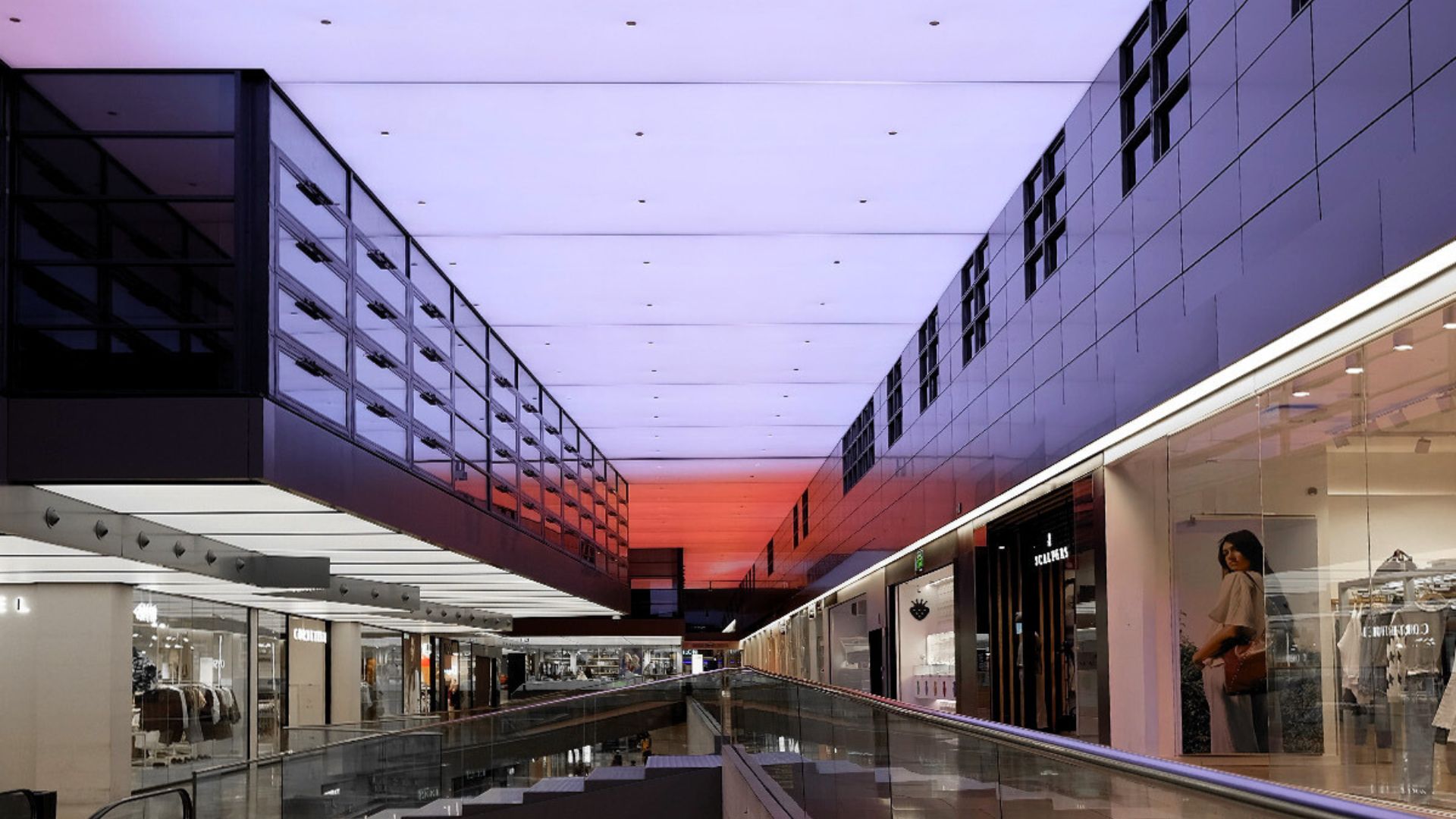 Interactive Lighting at L’Illa Diagonal: A Ceiling That Responds to Every Movement