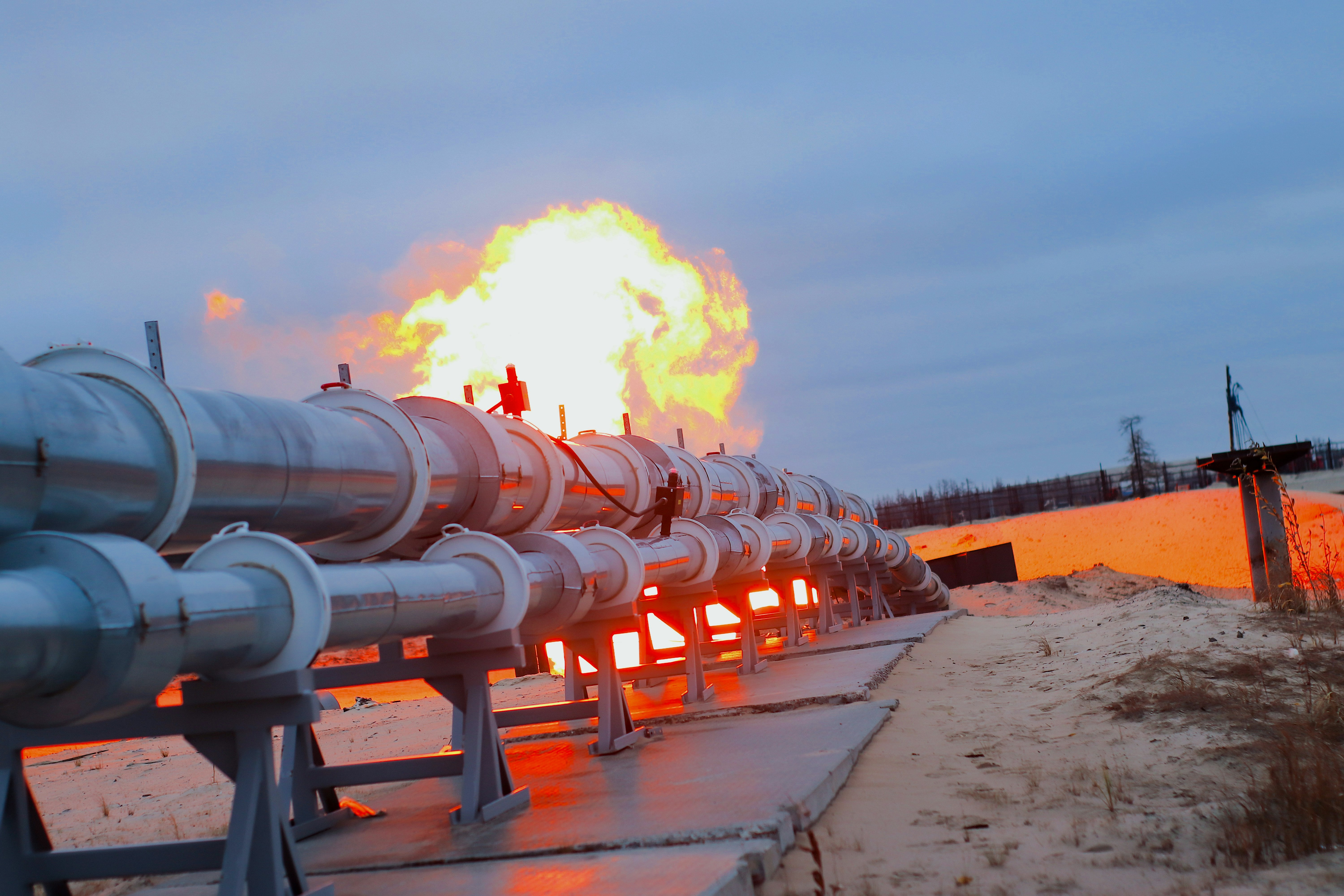 Limiting warming by carbon dioxide and methane mitigation in an expanded scenario space