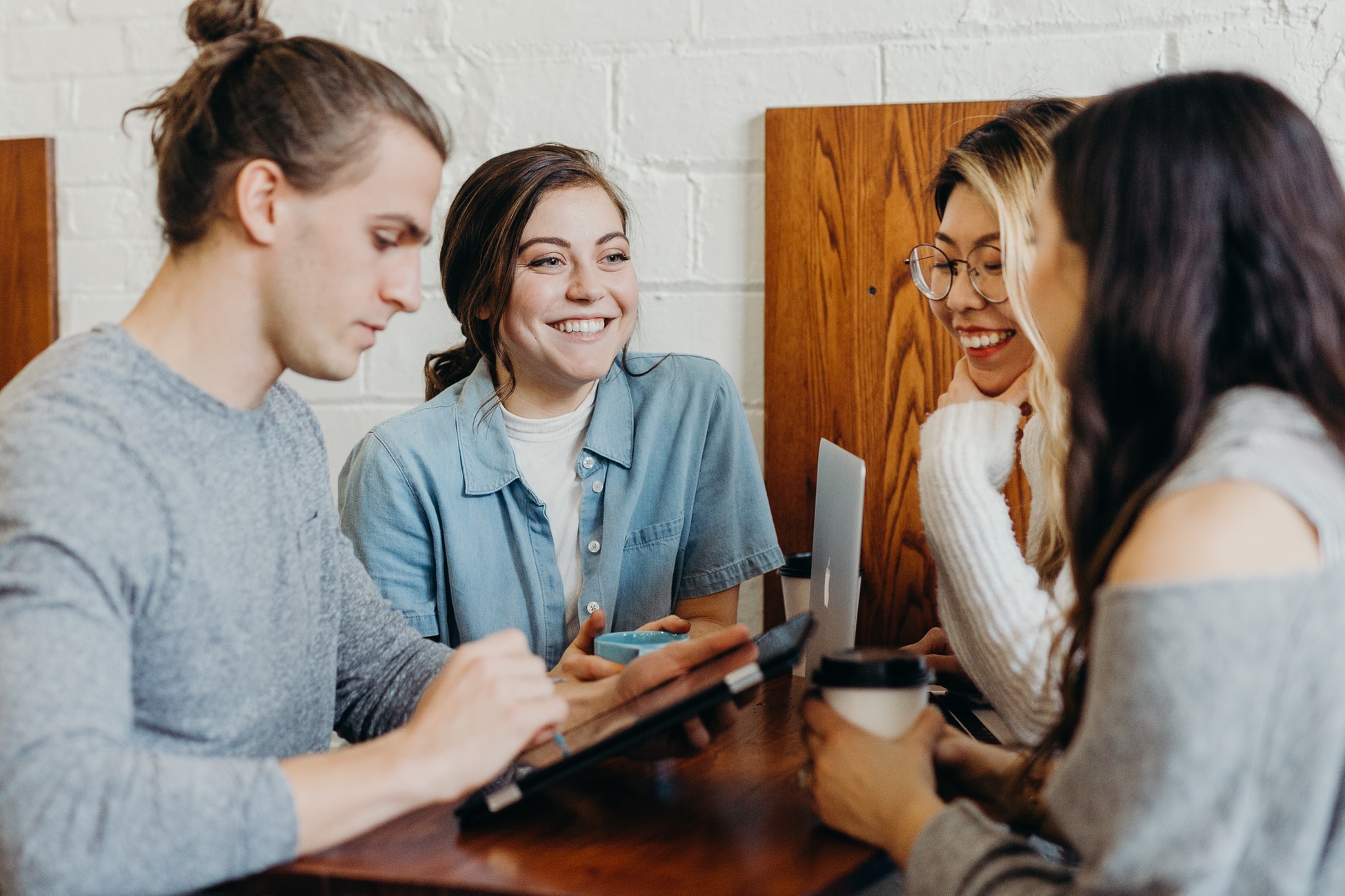 The power of a business community in a crisis