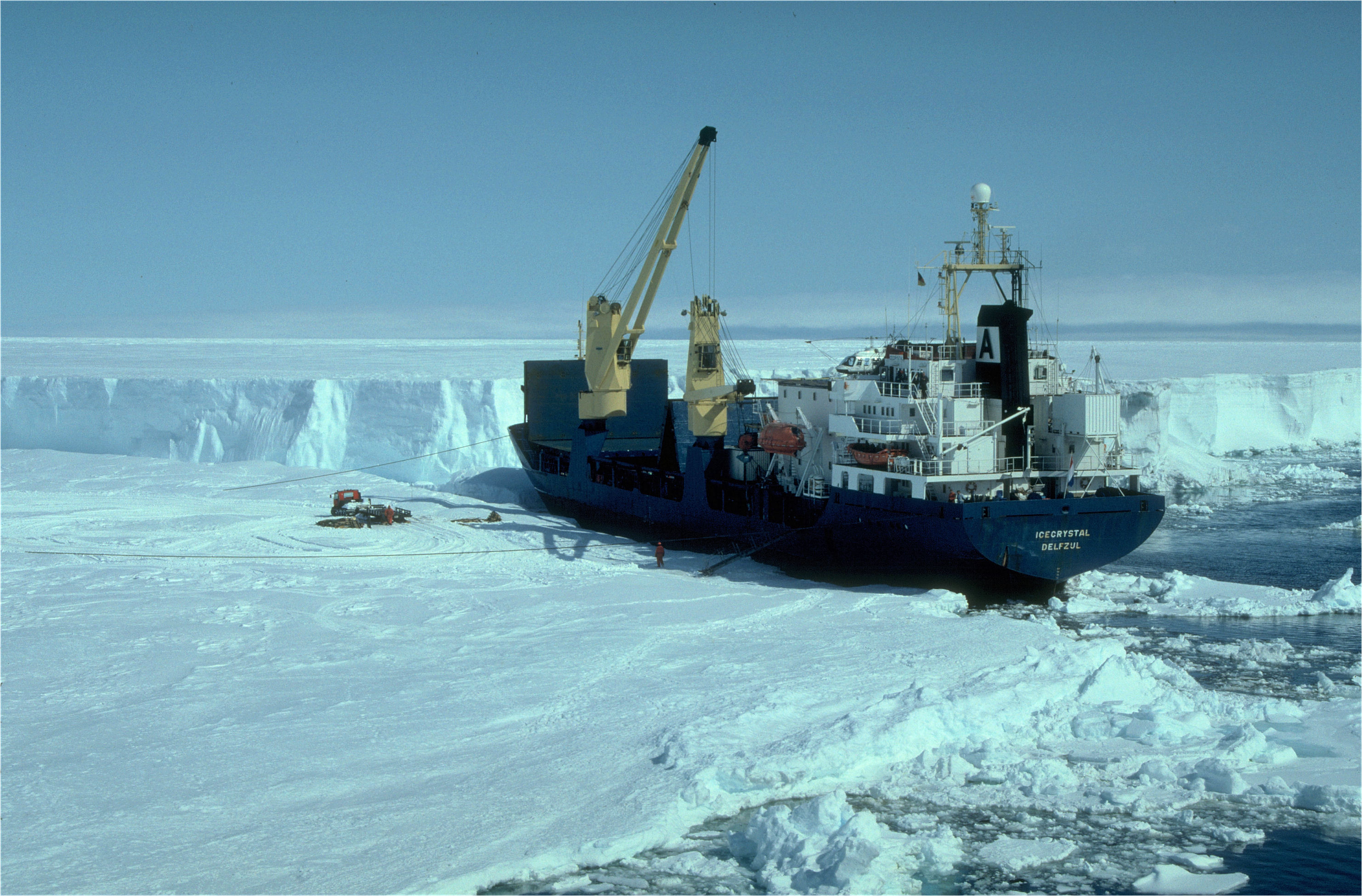 The strange and unexpected behaviour of the largest glacier in the world