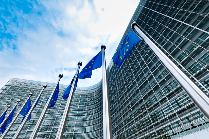 European Union/United States/Canada: Visa-waiver reciprocity deadline nears