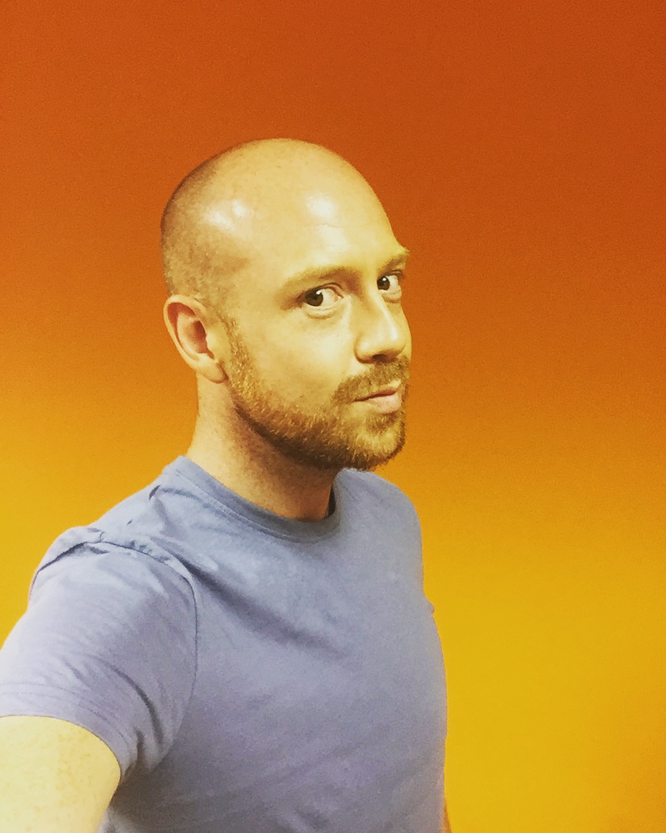 Go to the profile of Warren Eades