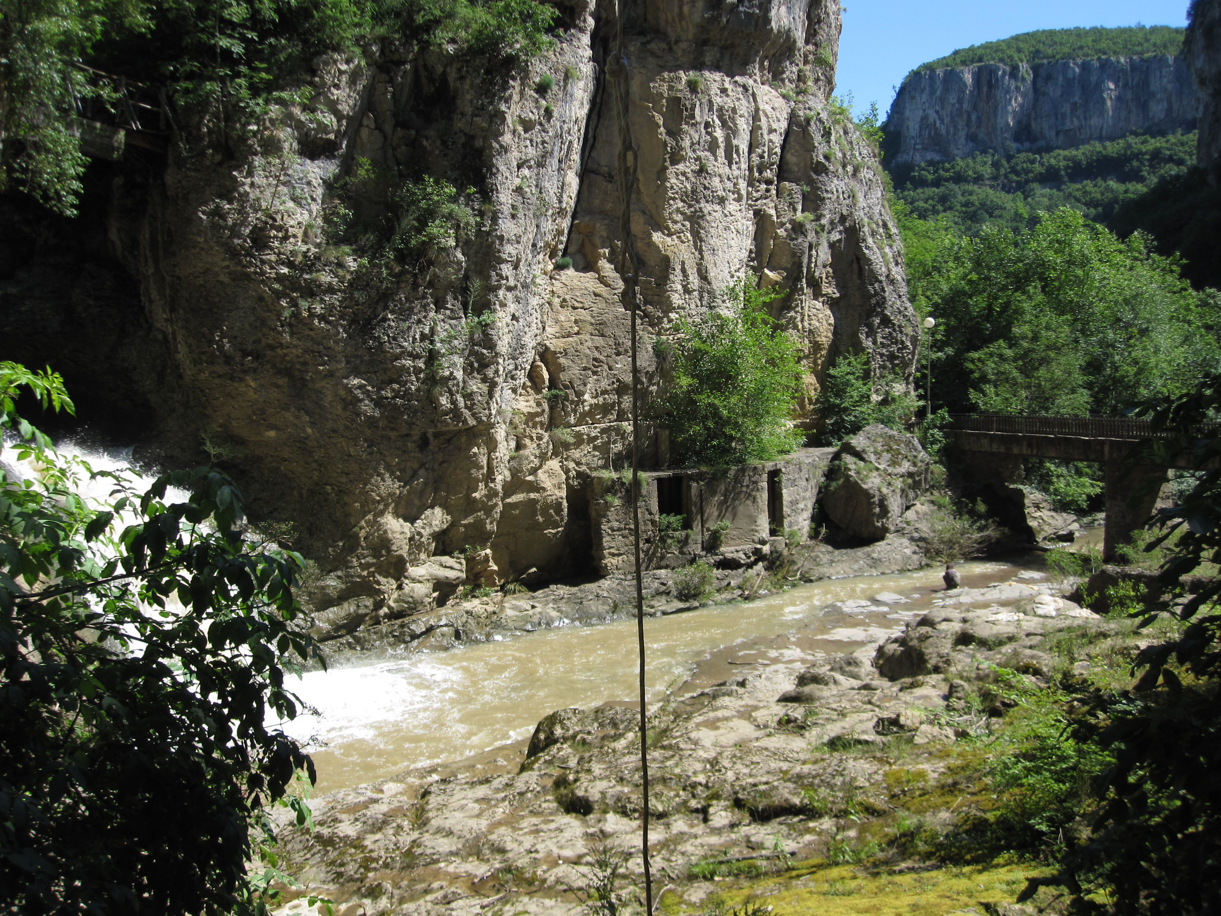 Dating the earliest Upper Palaeolithic Homo sapiens in Europe