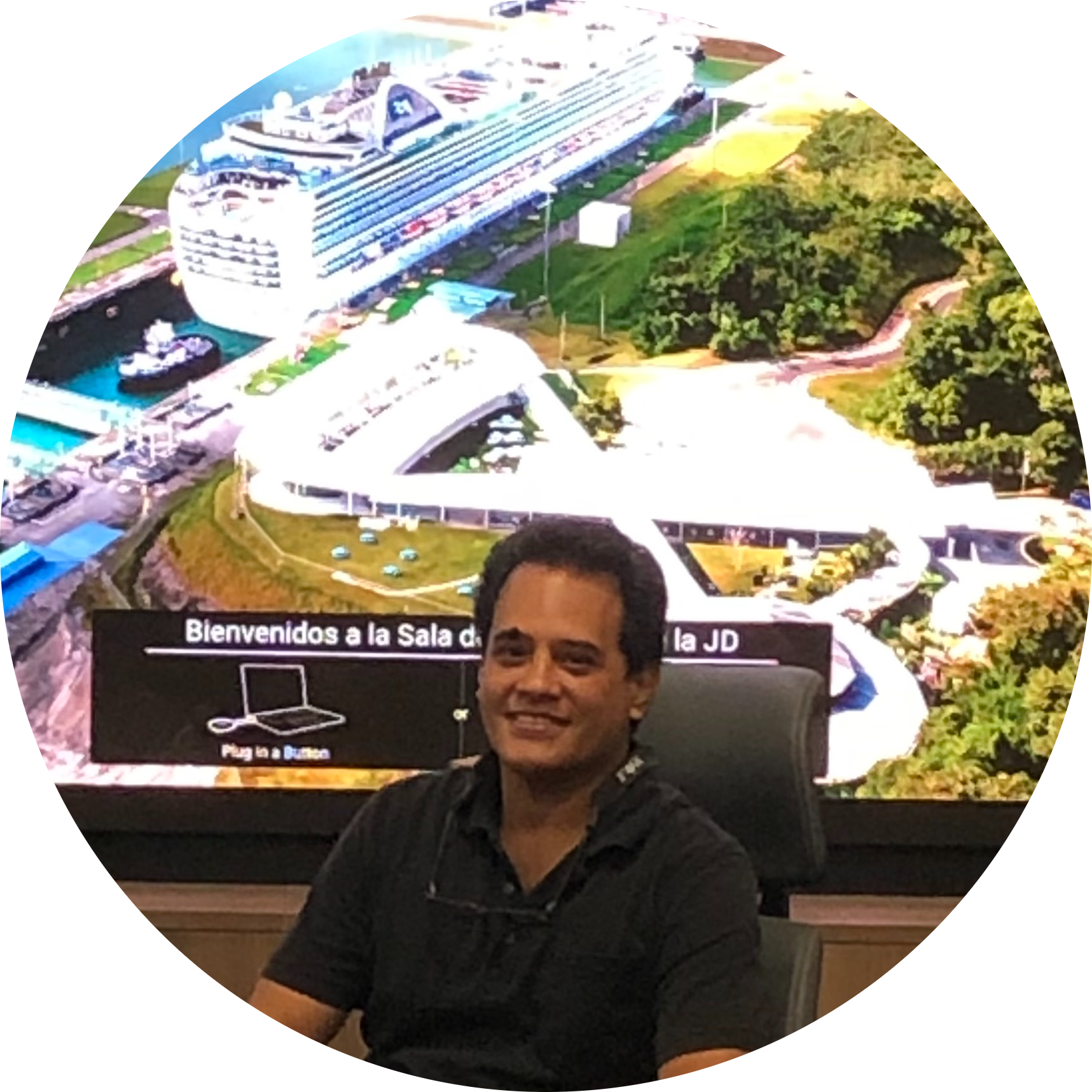 Go to the profile of Javier Solís Prado