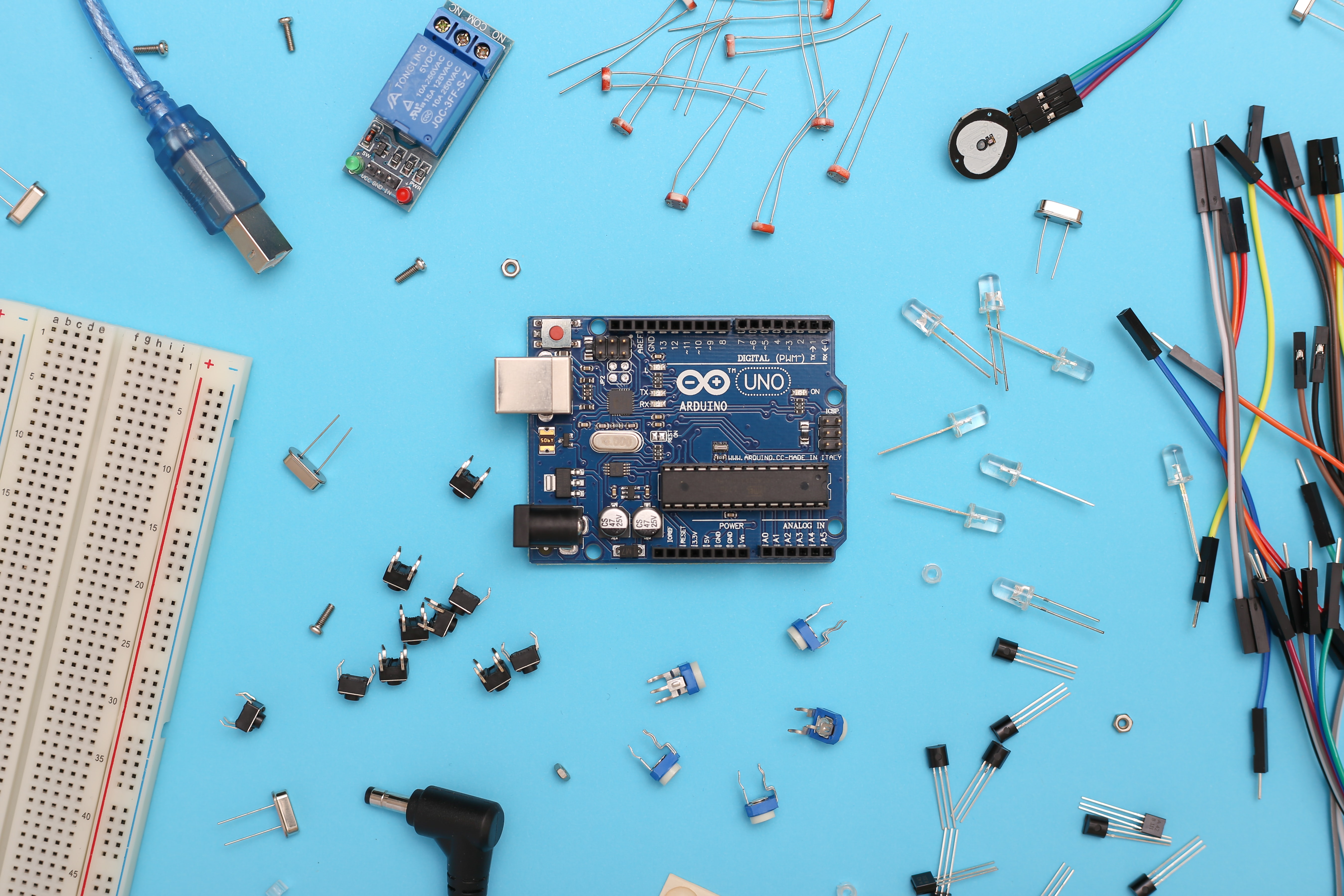 What’s Driving the Resurgence of “All-In-One”​ Devices?
