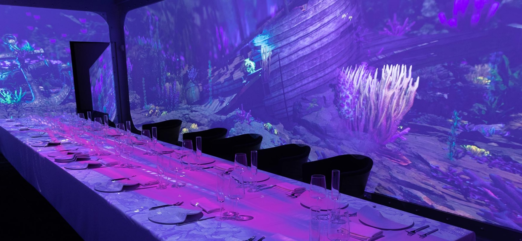 El videomapping convierte esta experiencia gastronómica en un teatro culinario