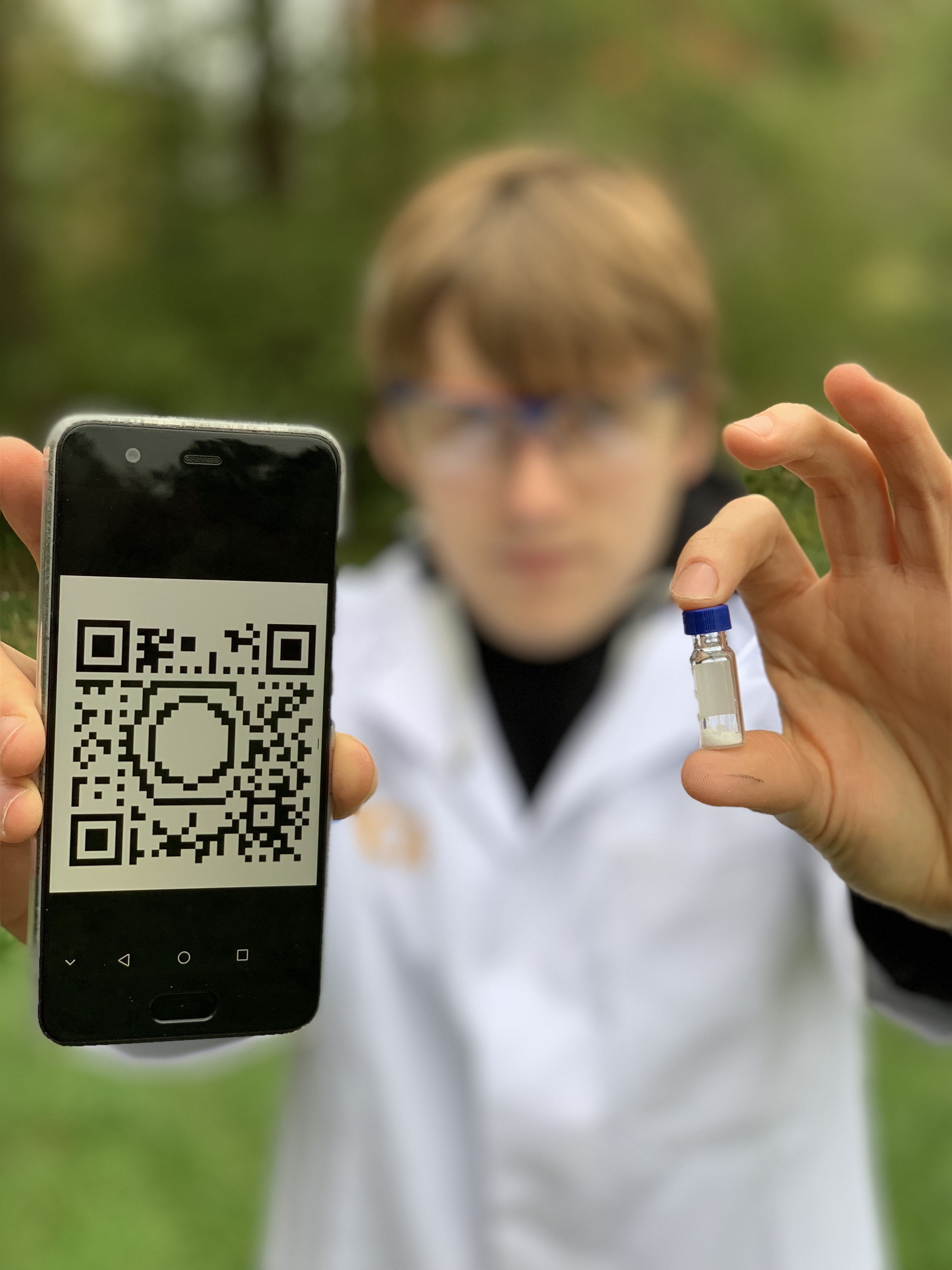 Chemical data storage? In the future a little powder should suffice
