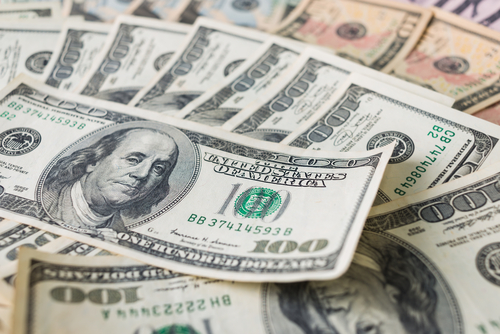 Obligation to declare cash amounts in the international transit areas of the airports of Member States