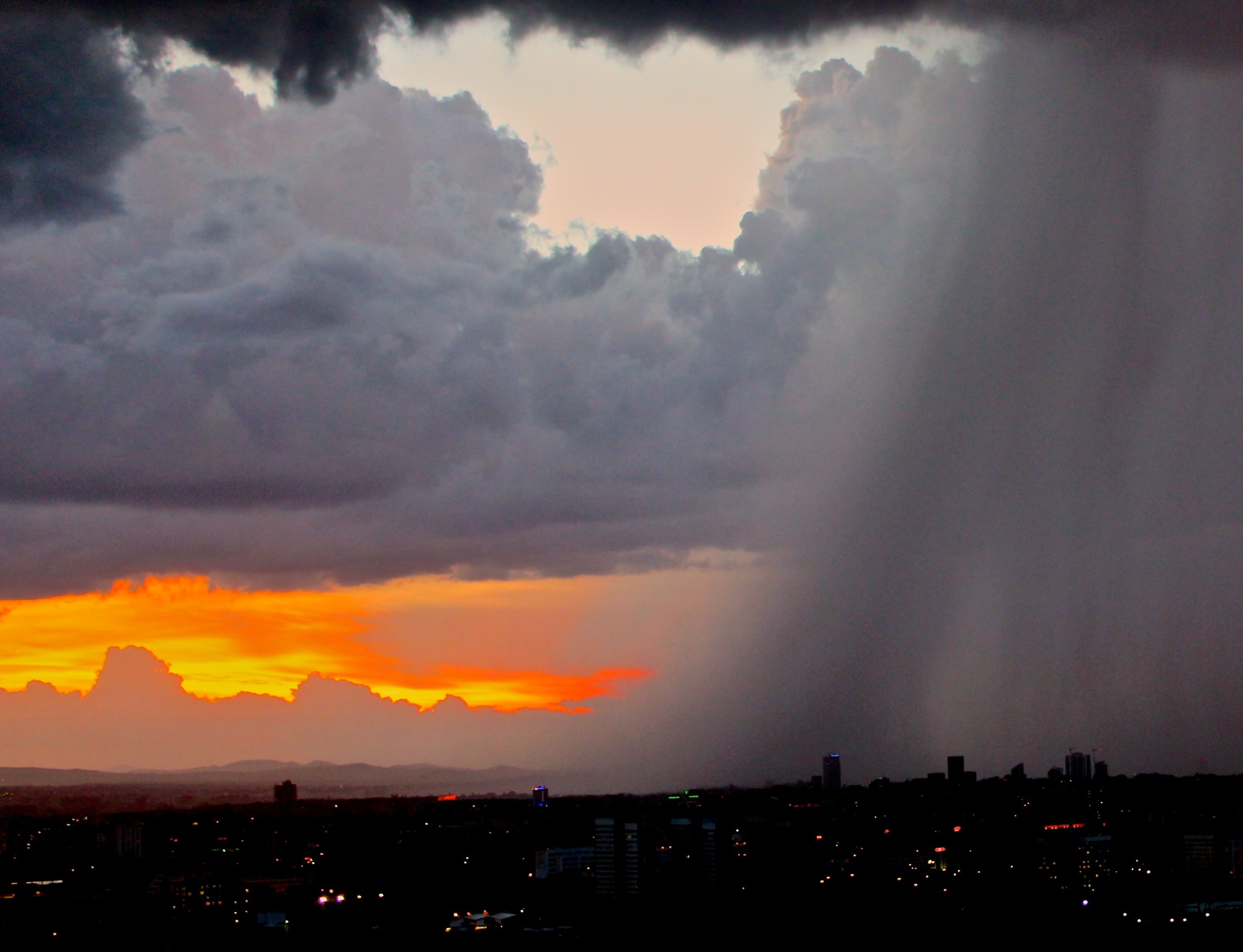 Weather shocks enhance economic inequality through supply chain disruptions