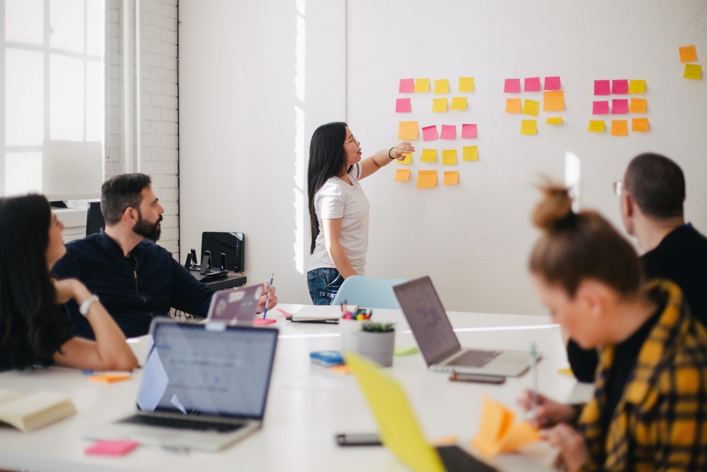 Agrega la palabra “innovar” a tu diccionario de Señalización Digital 