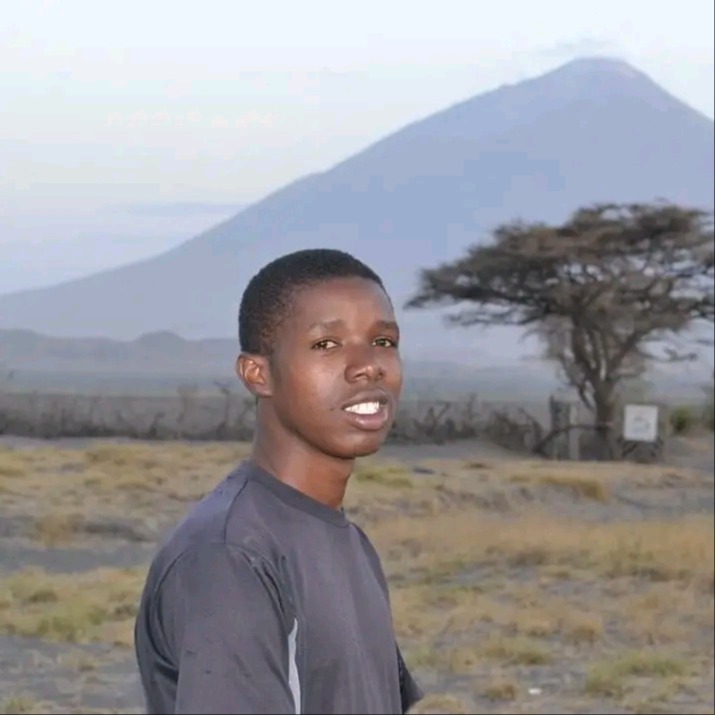 Go to the profile of Julius Saitore