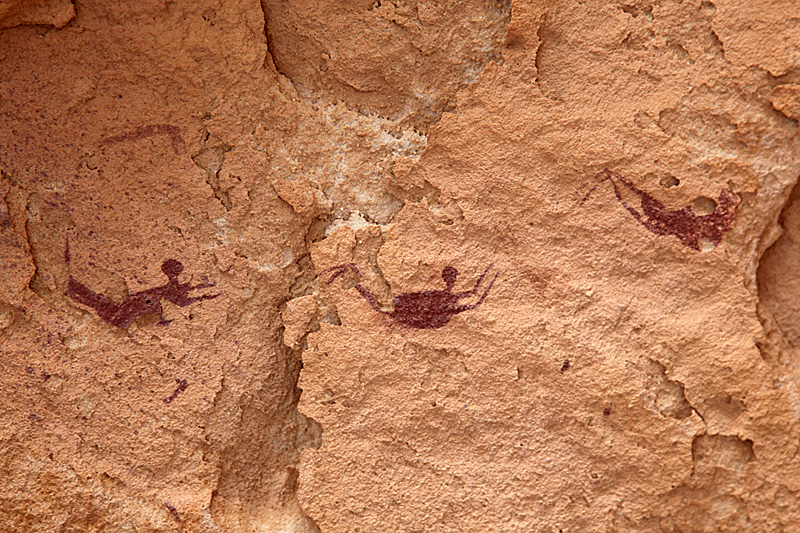 Ancient rivers of the desert
