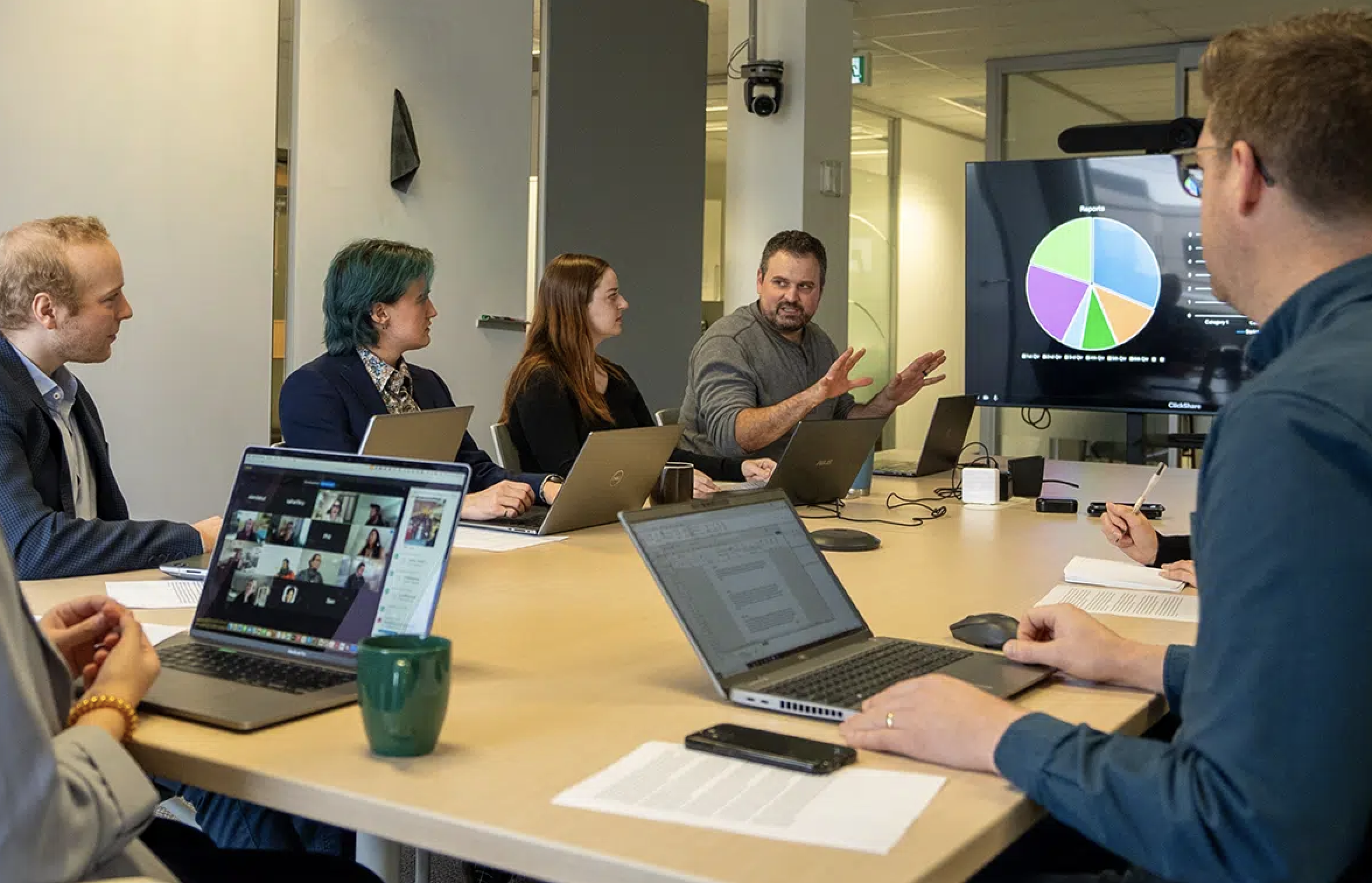 Smart meeting production with Quorum One 