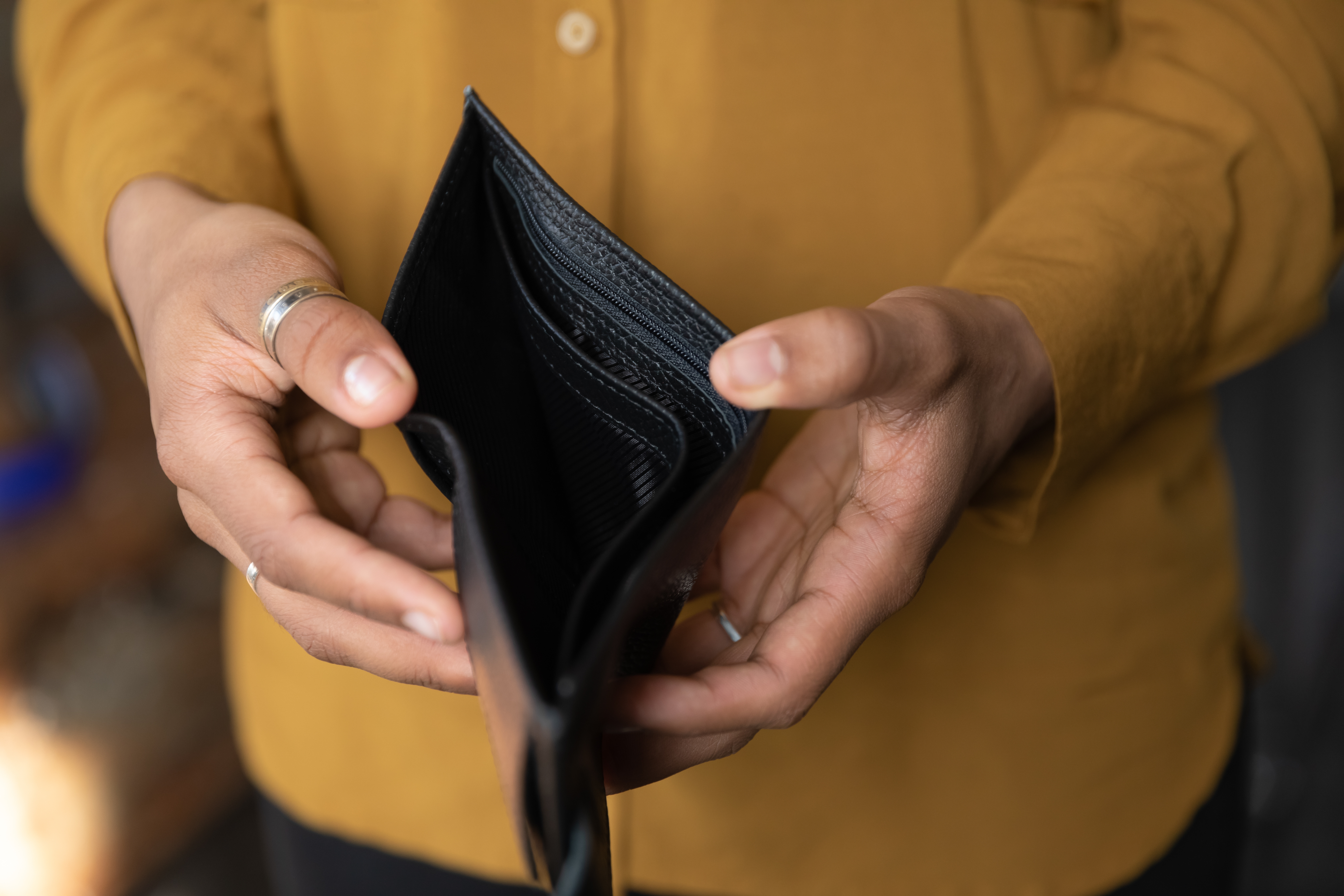 Locum pharmacist paid £2 per hour less than 17 years ago