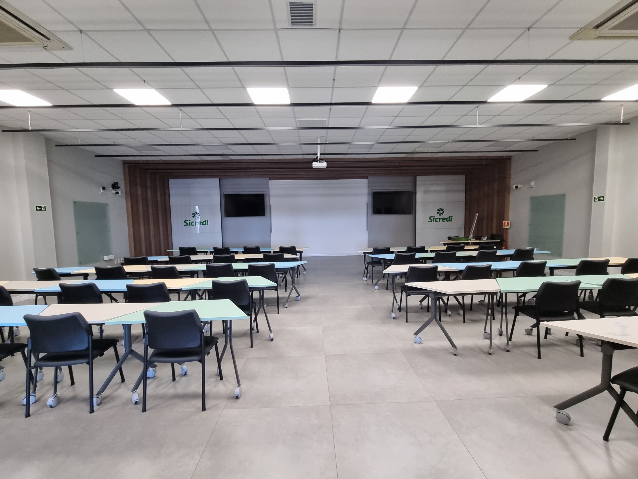 VIDEOCONFERENCIA - A PRATICIDADE DE UM ECO SISTEMA ADECIA