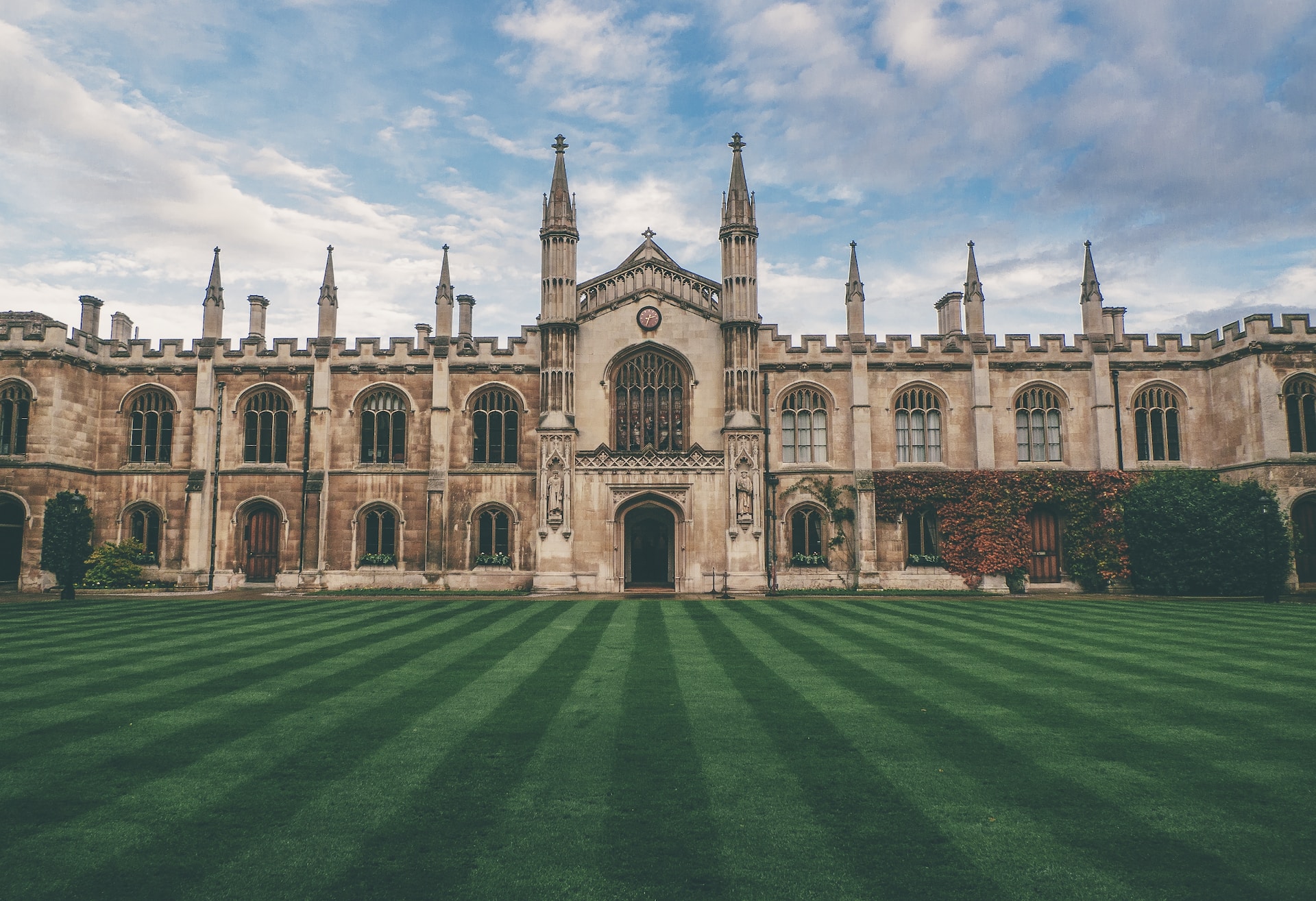 Welcome to the Oxford Ethical Leadership Programme