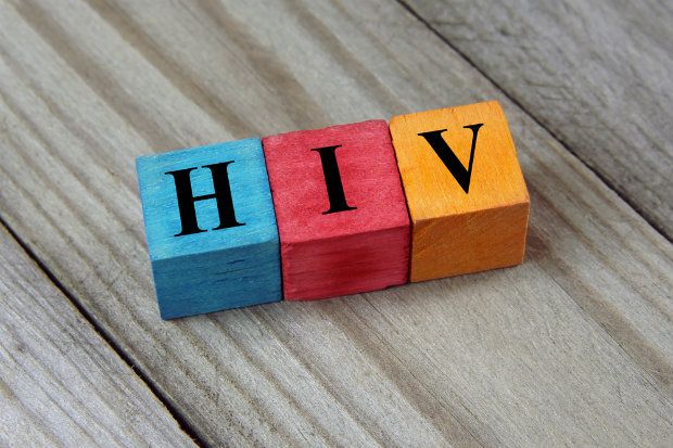 HIV: symptoms and causes
