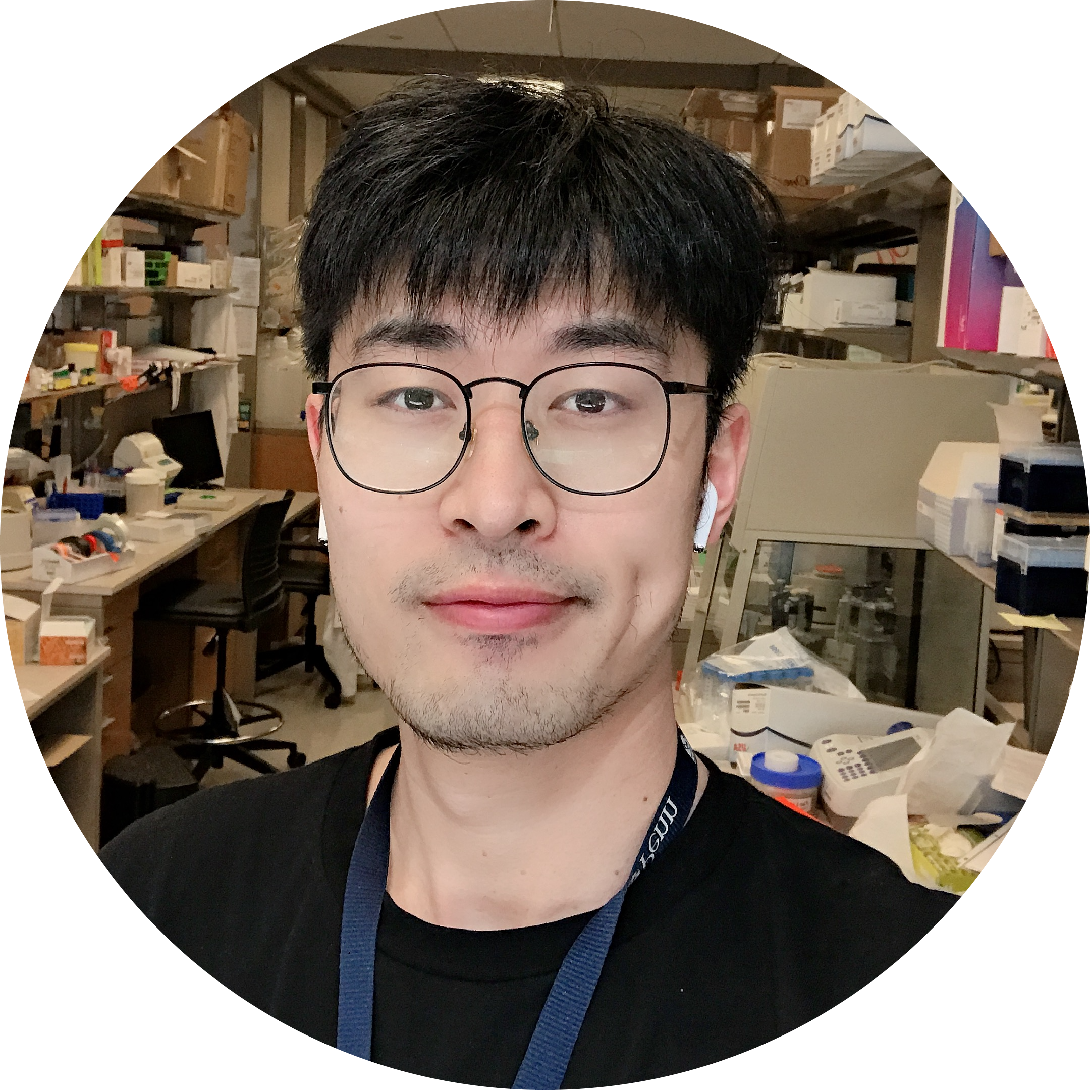 Go to the profile of Fan Yang