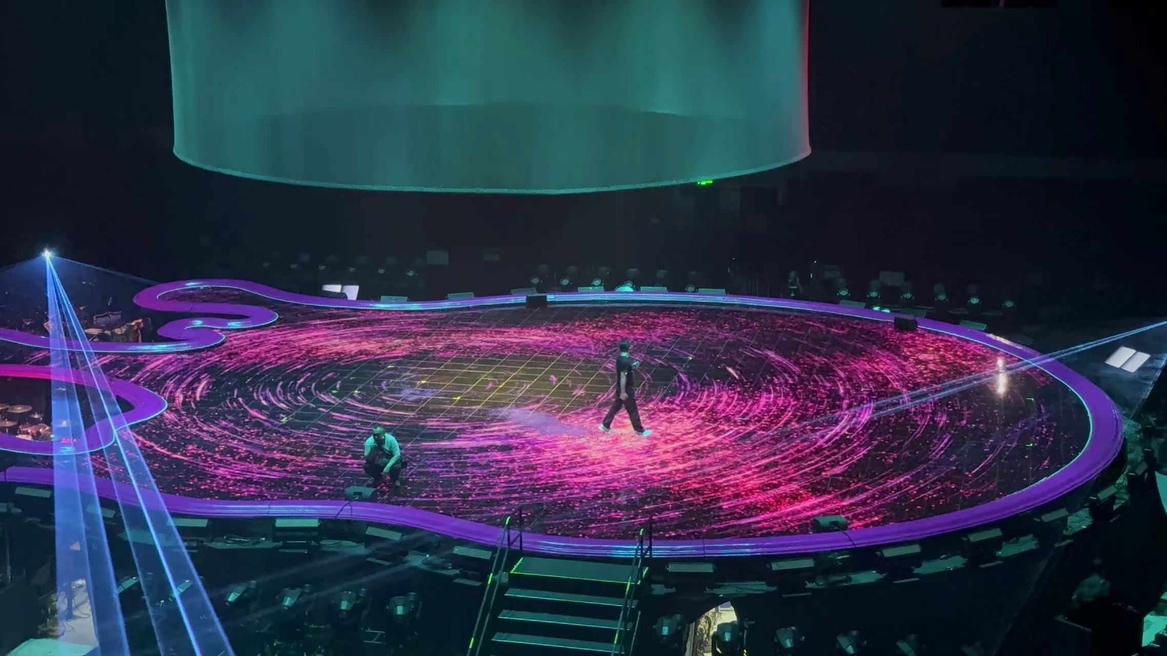 LightAct Powers Zhang Bichen's 2024 Tour