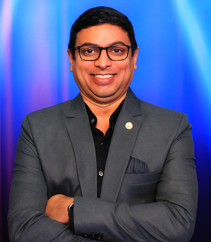 Go to the profile of Urmil Vaidhya