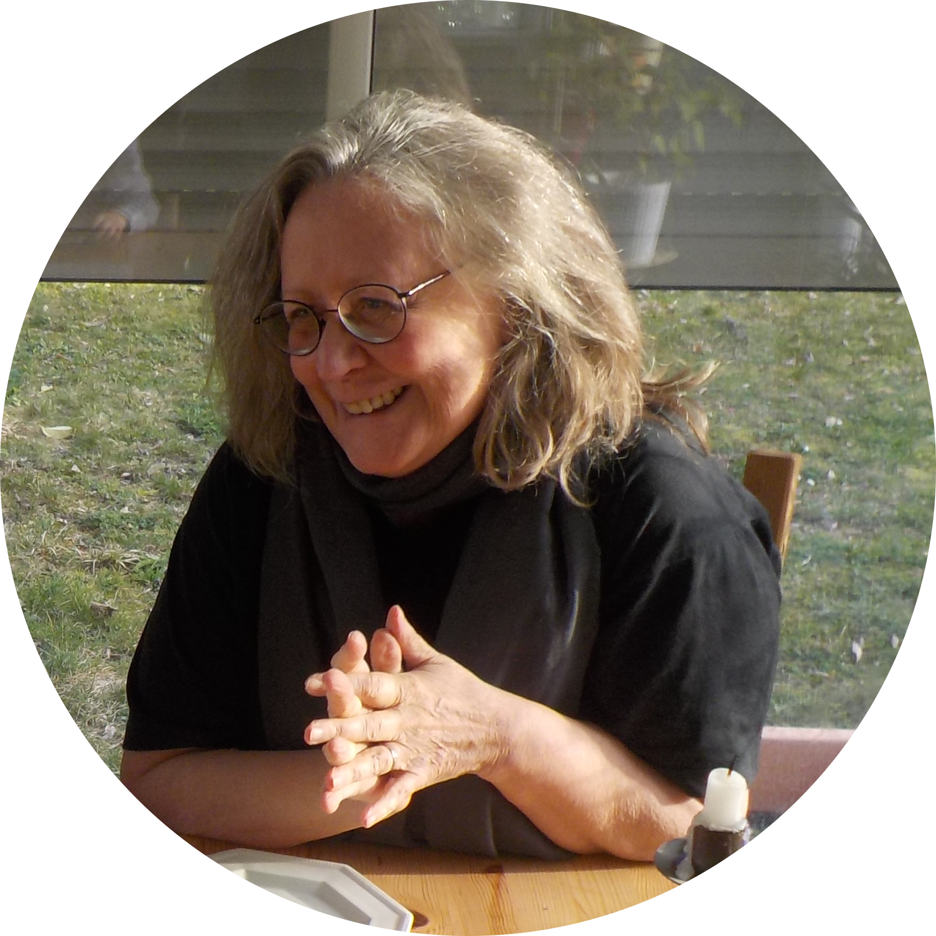 Go to the profile of Victoria WEEKS