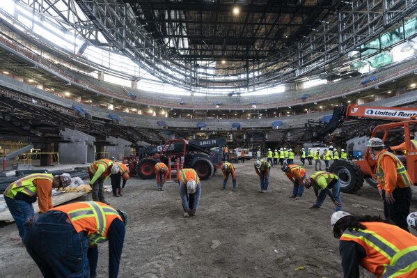 LA Clippers 'Halo Board' Unveiled for Intuit Dome