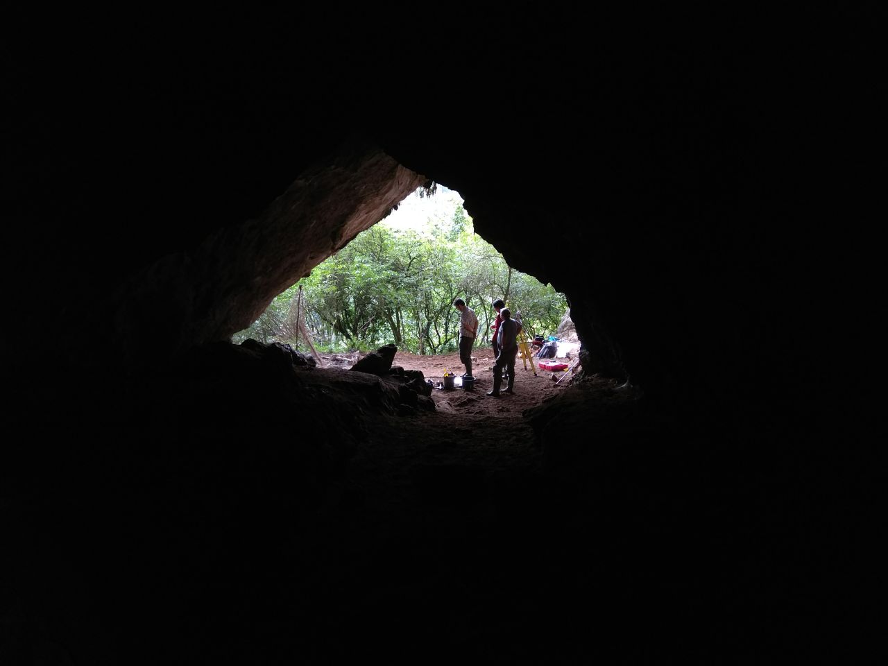 If it takes so long to get there, why did the Neanderthals occupy Amalda?