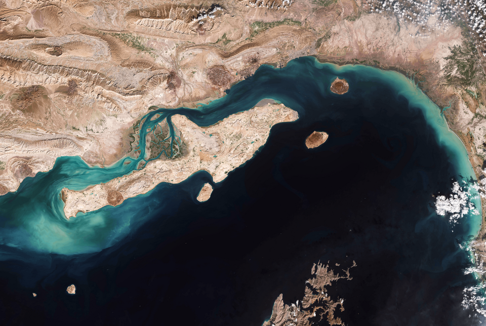 Geoscience Diplomacy with Iran in Hormuz Region