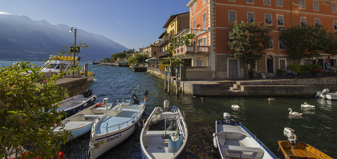 Creating "Behind-the-Scenes" Content with AI at ISE 25 Barcelona