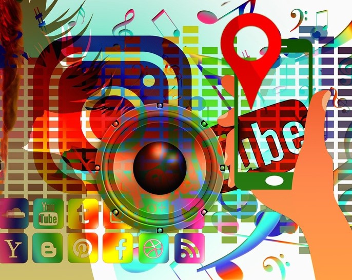 Embracing social media: challenges and opportunities of talking to influencers online